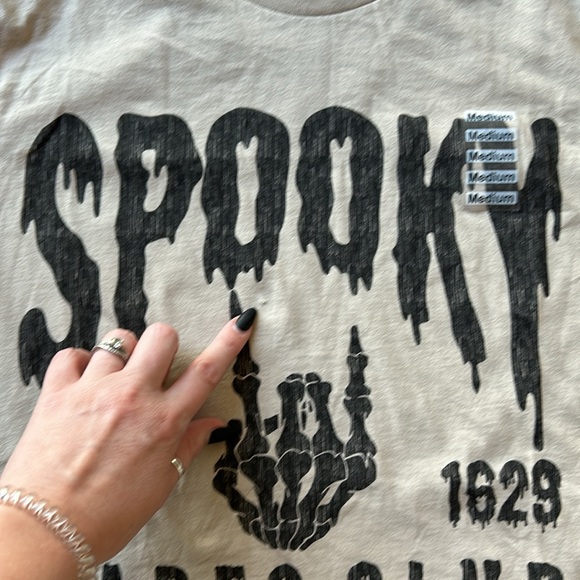 NEW Spooky Babes Club Beige Halloween T-Shirt - Picture 7 of 7